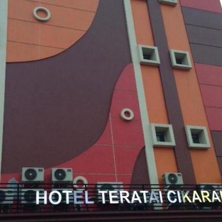 Hotel Teratai Cikarang Bekasi Esterno foto