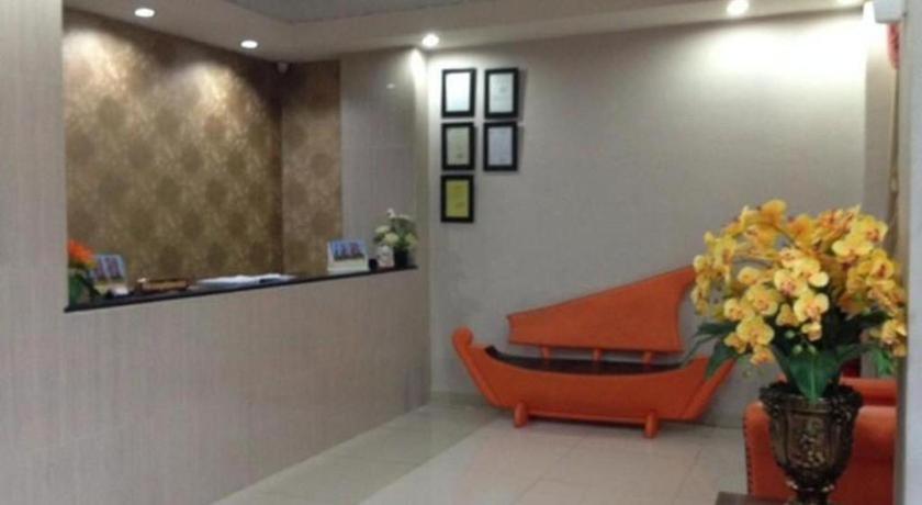 Hotel Teratai Cikarang Bekasi Esterno foto