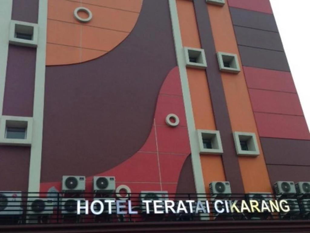 Hotel Teratai Cikarang Bekasi Esterno foto